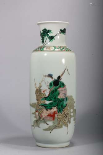 A Chinese Wucai Porcelain Vase