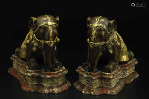 Pair of Gilt Bronze Decoration of Elephant Shape