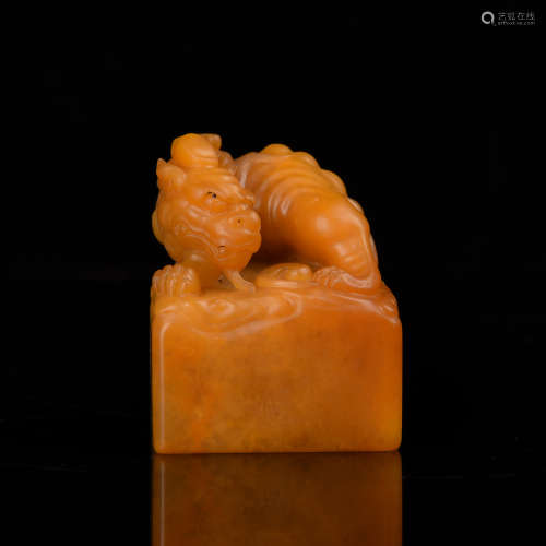 A Chinese Carved Tianhuang Stone Seal