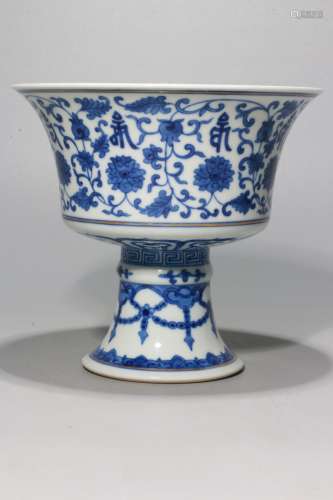A Chinese Blue and White Porcelain Stem Cup