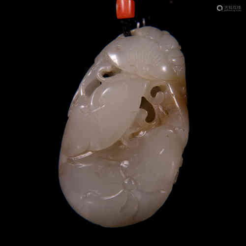 A Chinese Carved Jade Pendant