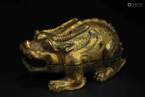 A Chinese Gilt Bronze Foo Dog Box