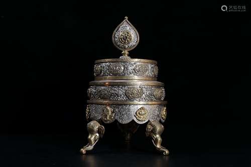 A Chinese Gilt Bronze Decoration