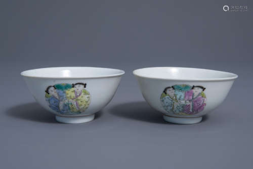 A pair of Chinese famille rose bowls, Guangxu mark, Republic, 20th C.