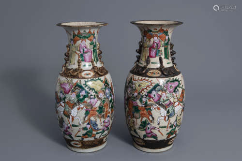 A pair of Chinese Nanking crackle glazed famille rose vases, 19th/20th C.