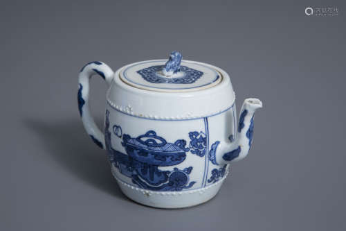 A Chinese blue and white teapot and cover with antiquities design, Kangxi