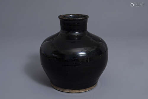 A Chinese black glazed Henan jar, Song or later