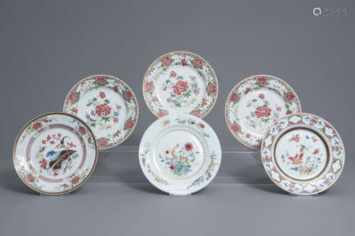 Six Chinese famille rose plates with floral design, Yongzheng/Qianlong
