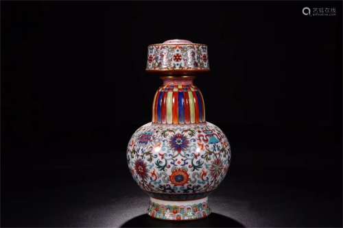 A Chinese Famille-Rose Porcelain Vase