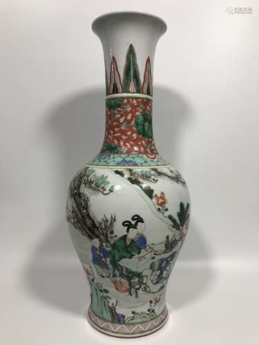 A Chinese Wu-Cai Glazed Porcelain Vase