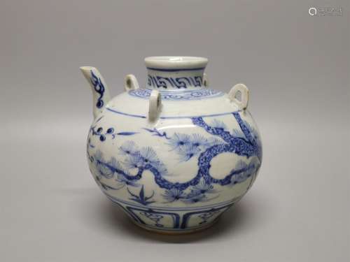 A Chinese Blue and White Porcelain Water Jar