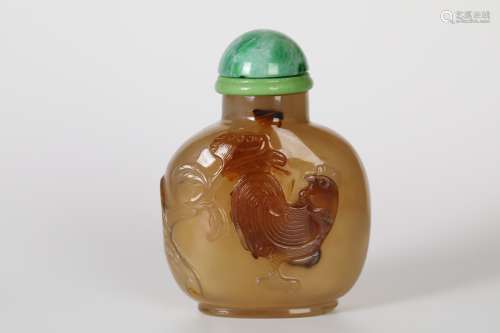 Suzhou made agate carving cock snuff bottle