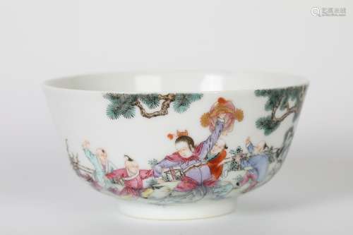 Porcelain bowls for colorful figures