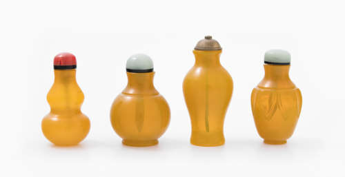 Set: 4 Snuff Bottles