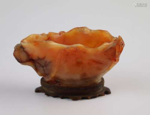 CHINE. \nRince pinceau en agate en forme de feuille…