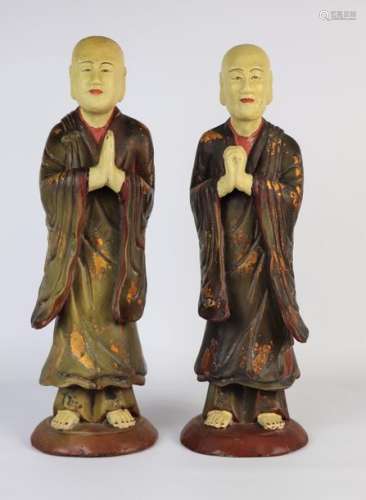 CHINE, XXème siècle. \nDeux statues d'Ananda et Kas…