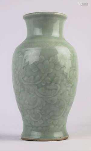 CHINE, XIXème siècle. \nVase en porcelaine de forme…