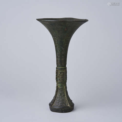 A Ritual Bronze Wine Vessel 'Gu'
