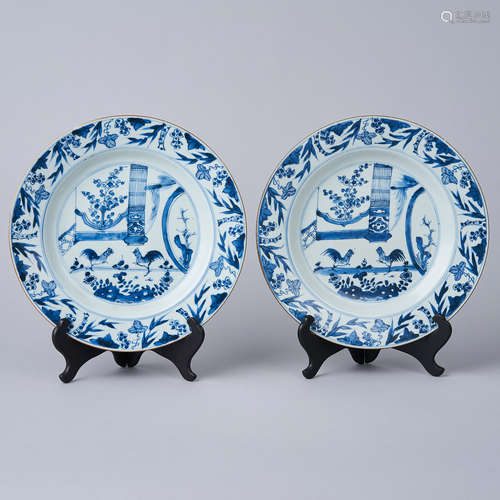 A Pair of Large 'Fighting Cockerels' Plates