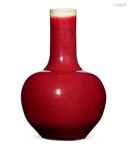 清乾隆 祭红釉天球瓶