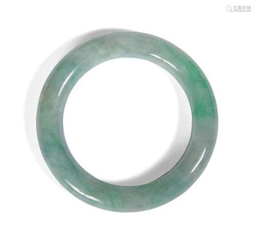 Jadeite bracelet. Diam. 8 cm