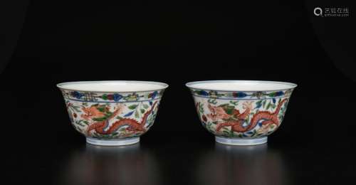 Kangxi and Of Period - A Pair of Wu Cai âDragon And