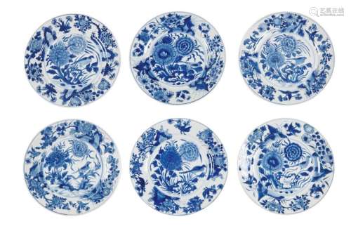 Chine Six assiettes en porcelaine à décor en camaï…