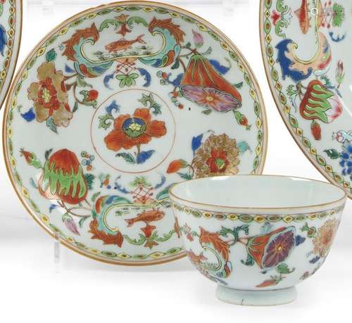 Chine Bol et sa soucoupe en porcelaine à décor pol…