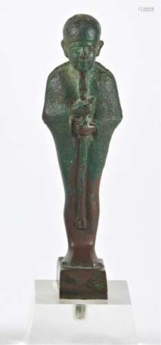 Statuette représentant le dieu Ptah debout sur une…