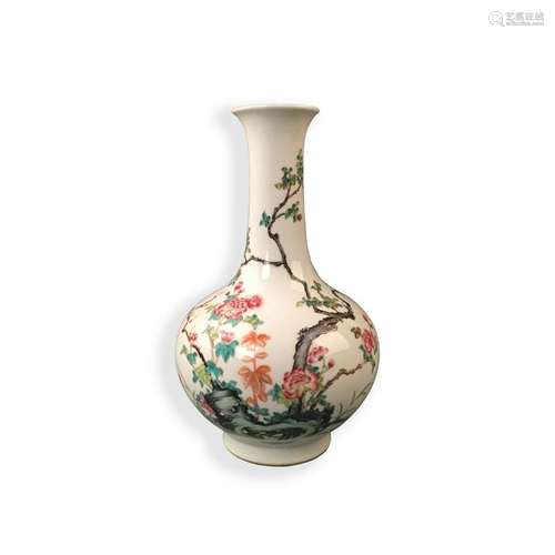 Chinese Famille Rose Vase Qianlong mark