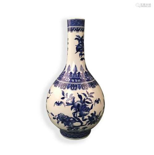 Chinese Blue-White Vase QianLong Mark