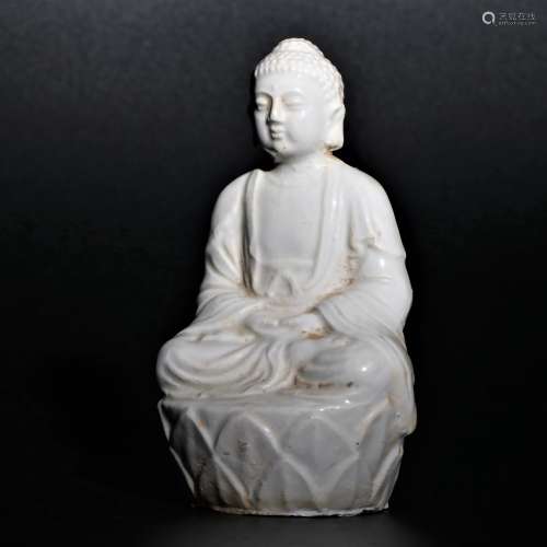 A DING YAO WHITE GLAZE FIGURE