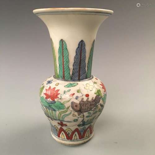 Chinese WuCai- Fish Vase ChengHua Mark