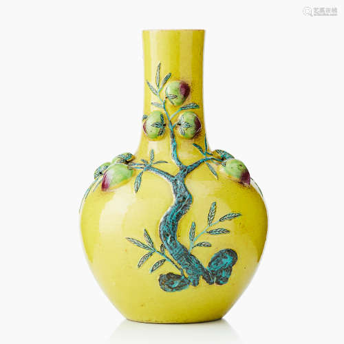 20. A Chinese yellow bottle vase