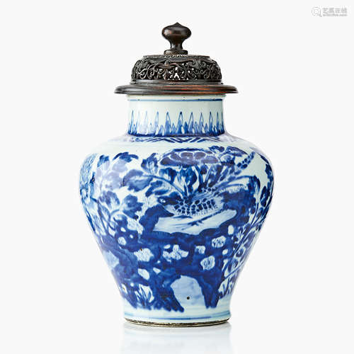 38. A Chinese Blue and White Jar