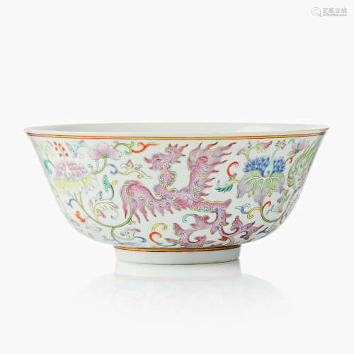 81. A Chinese Famille Rose ‘Phoenix’ bowl