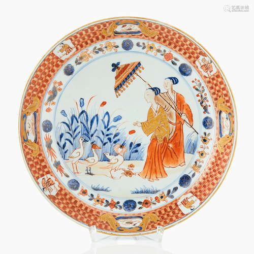 125. A Chinese Imari ’Dame au Parasol’ Saucer Dish