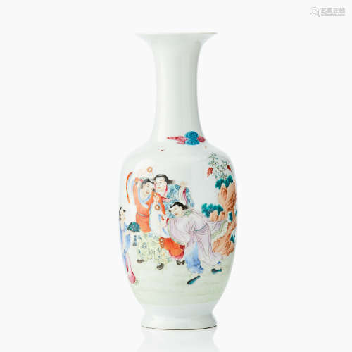 193. A Bottle Vase