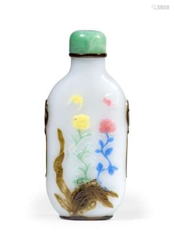 TABACCO BOTTLE WITH FALLING GLASS SHOULDERS \nChina…