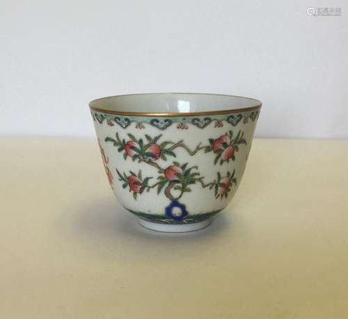 Chines e  Famille Rose Porcelain Cup