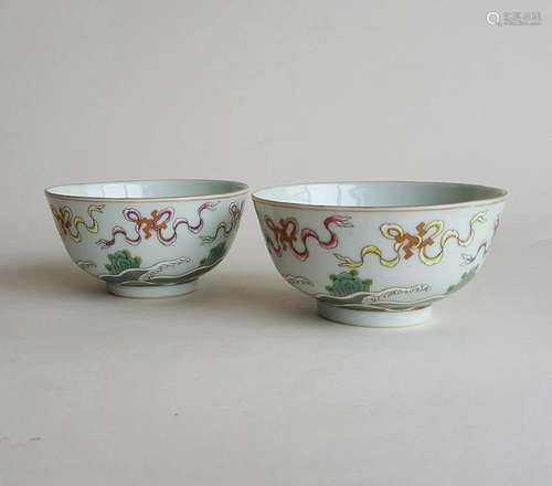 Pair Chinese Famille Rose Porcelain Bowls