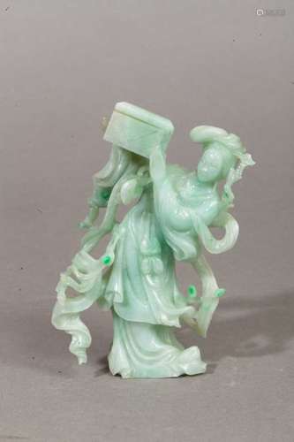 Chine XXe siècle \nStatuette en jadéite représentan…