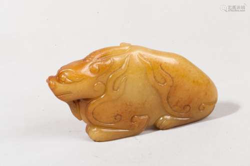 Chine, XIXe siècle \nGrand pendentif en jade jaune …