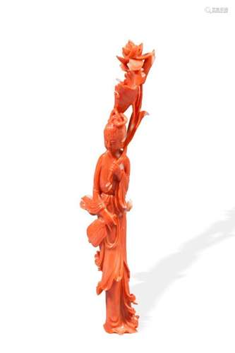 Chine, vers 1930 \nStatuette en corail rouge orangé…