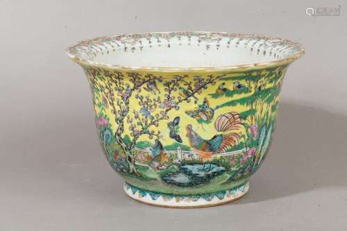 Chine, vers 1920 \nJardinière en porcelaine de Cant…