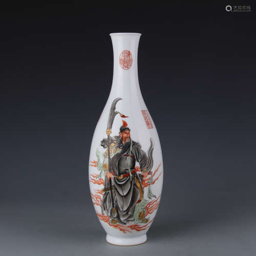 A Qianlong print bottle with ink-colored Guangong
