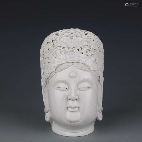 A White glazed Guanyin head of Dehua kiln in Ming Dynasty