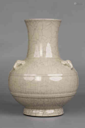 A Guan Type “Three Rams” Vase