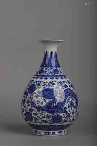 A Blue and White Dragon Yuhuchun Vase