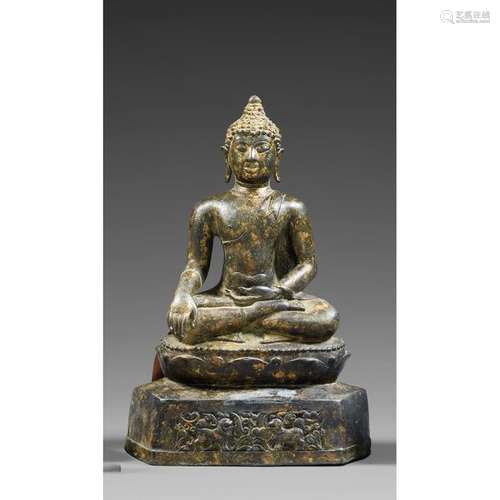 BUDDHA MARAVIJAYA STATUETTE in bronze with a brown…